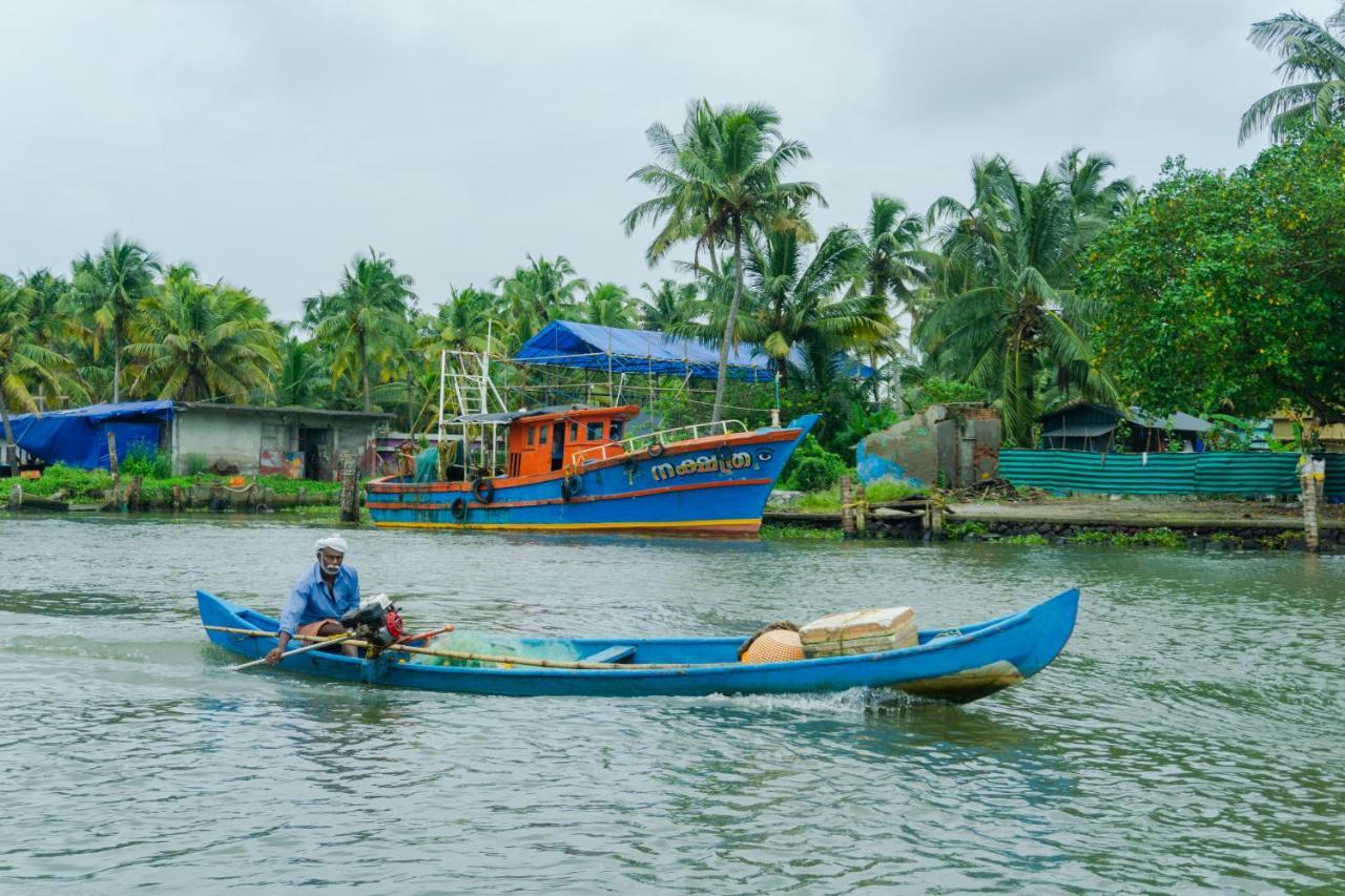 Canalview Private Cottage Azhikkal Ayiram Thengu Panmana Buitenkant foto